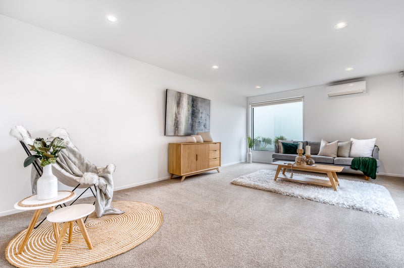 113 Woodridge Drive, Woodridge, Wellington - Carousel 1