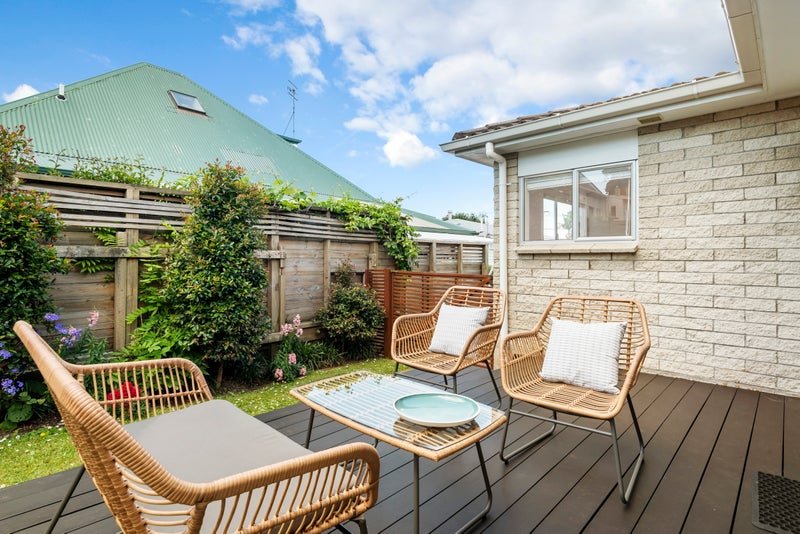 2/4 Newhaven Street, Ellerslie, Auckland - Carousel 2