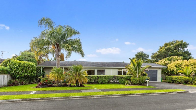 1 Kiriwai Place, Matua, Tauranga - Carousel 1