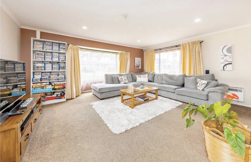 15 Dalcross Drive, Flat Bush, Auckland - Carousel 2