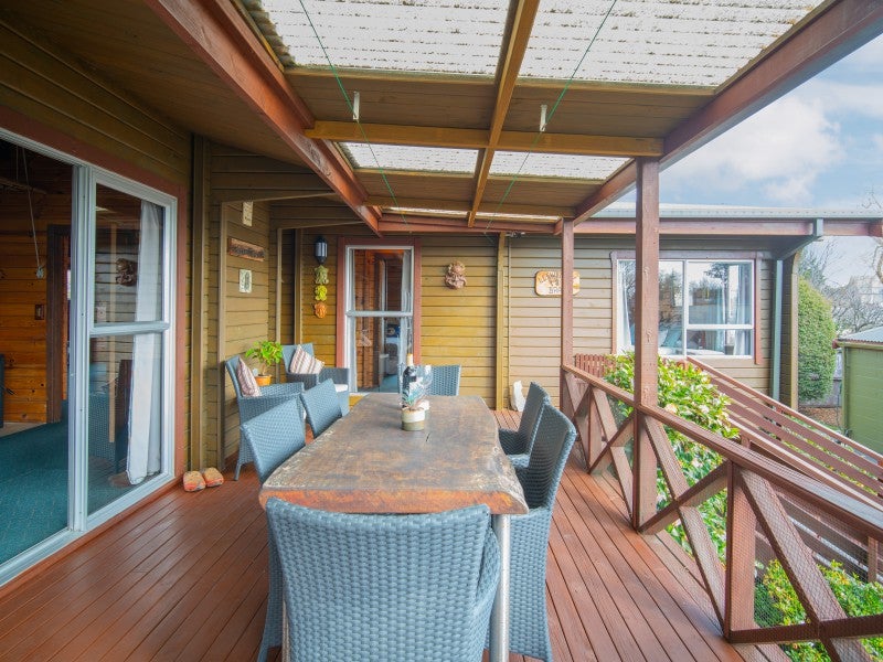 42 Riverlaw Terrace, Saint Martins, Christchurch - Carousel 24