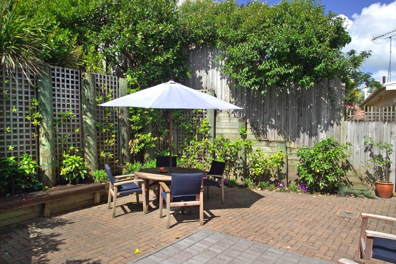 1/34 Vale Road, St Heliers, Auckland - Carousel 2