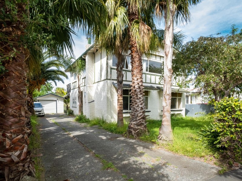 221 Georges Drive, Napier South, Napier - Carousel 1