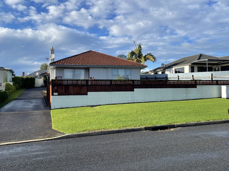 8 Mansels Road, Greerton, Tauranga - Carousel 2