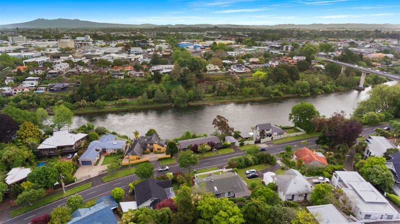356 River Road, Claudelands, Hamilton - Carousel 22
