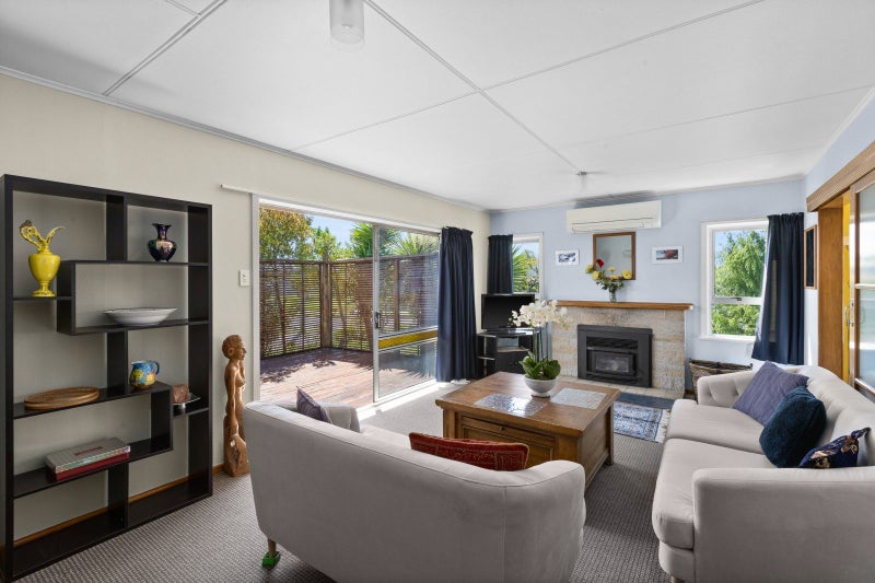 13 Hitchings Avenue, Onekawa, Napier - Carousel 1