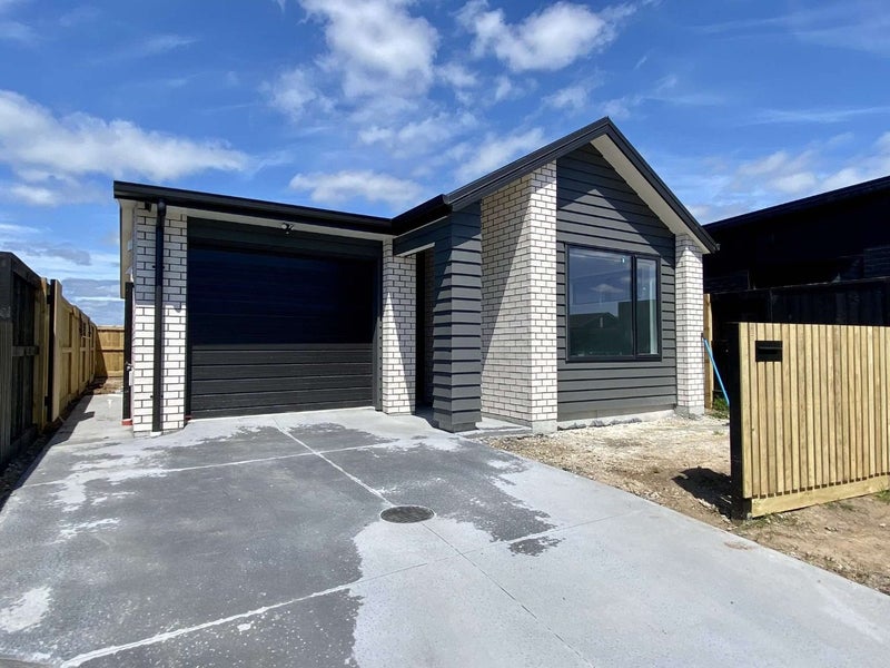 104 Dunkeld Drive, Papamoa, Papamoa - Carousel 1