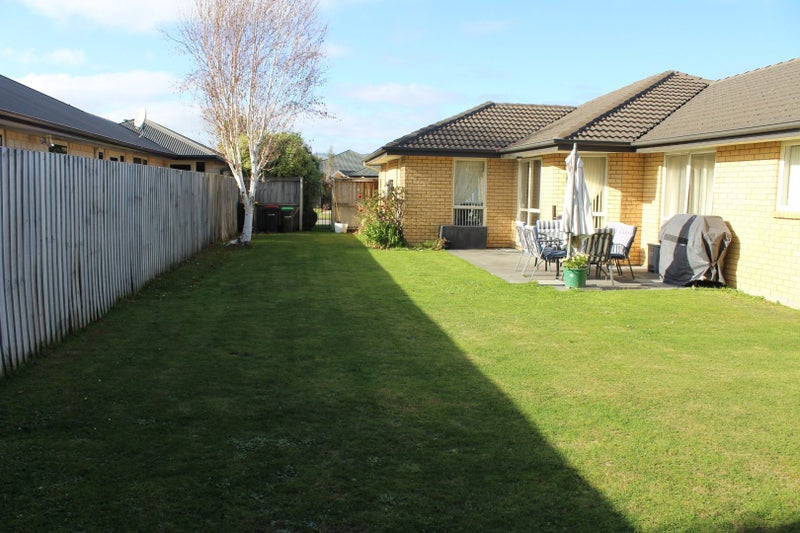 64 Kinsella Crescent, Aidanfield, Christchurch - Carousel 8