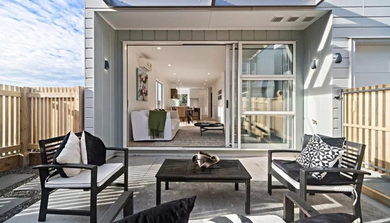 27 Barbarich Drive, Stonefields, Auckland - Carousel 2