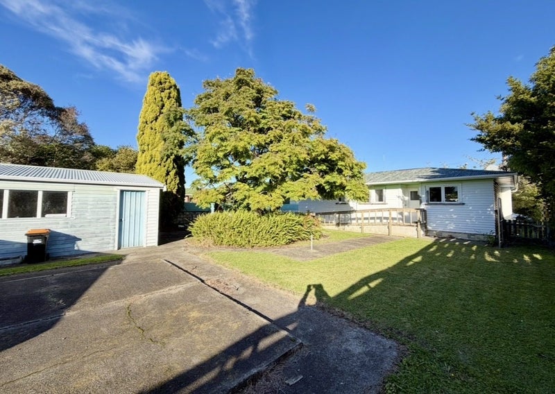 17 Buick Crescent, Awapuni, Palmerston North - Carousel 16