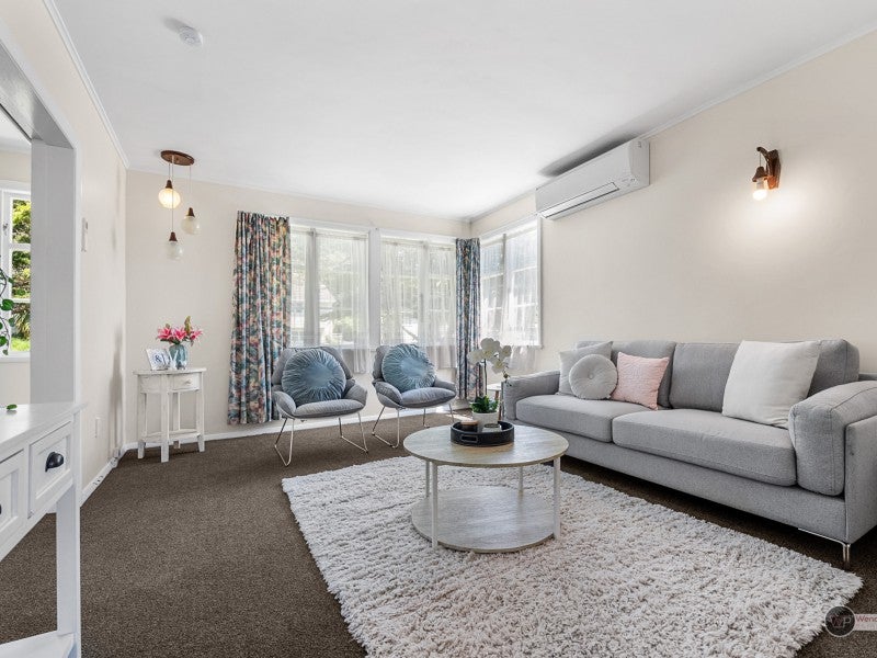 74 Judd Crescent, Naenae, Lower Hutt - Carousel 2