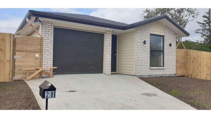 28 Survila Street, Papakura, Auckland - Carousel 1