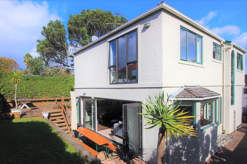3/62 Garnet Road, Westmere, Auckland - Carousel 2