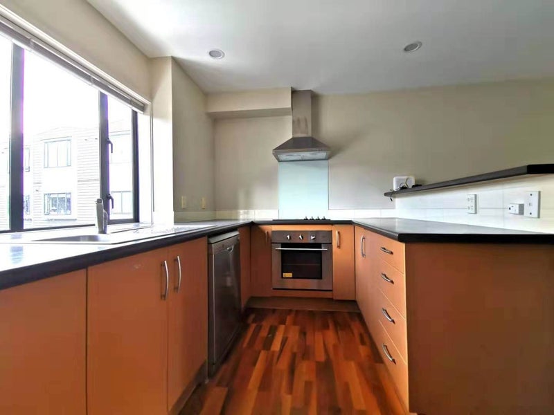 38 Dovedale Place, Parnell, Auckland - Carousel 2