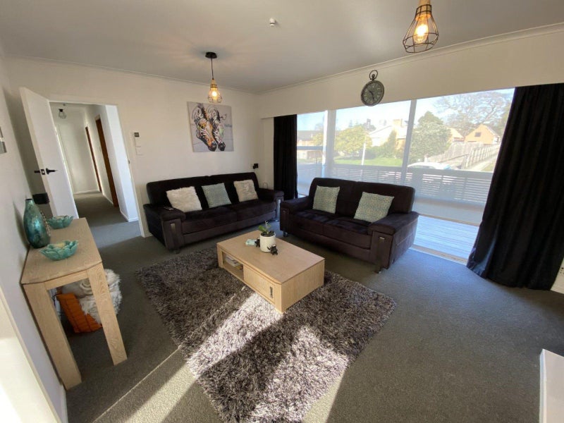 42 Rutherford Street, Chedworth, Hamilton - Carousel 2