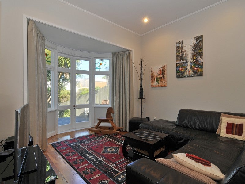 27 Maida Vale Road, Roseneath, Wellington - Carousel 1