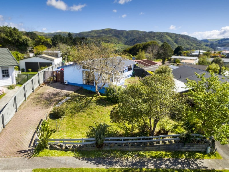 154 Holborn Drive, Stokes Valley, Lower Hutt - Carousel 2