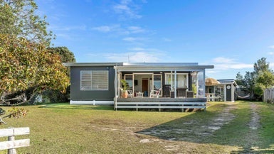 132 Achilles Avenue, Whangamatā - Carousel 1