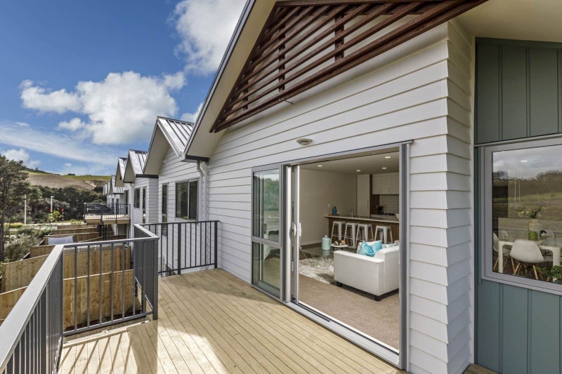 27 Bight Road, Long Bay, Auckland - Carousel 1