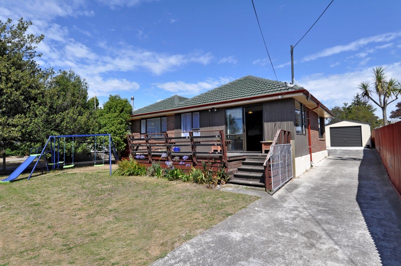 76 Cuffs Road, Wainoni, Christchurch - Carousel 1