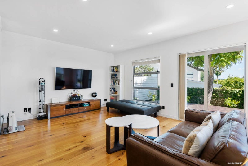 19/40 Scarlet Oak Drive, Schnapper Rock, Auckland - Carousel 1