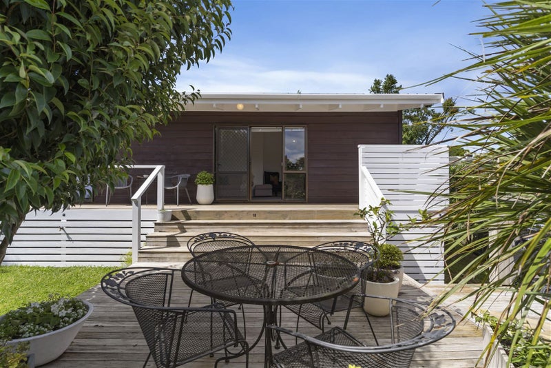 2/8 Wattle Street, New Lynn, Auckland - Carousel 2