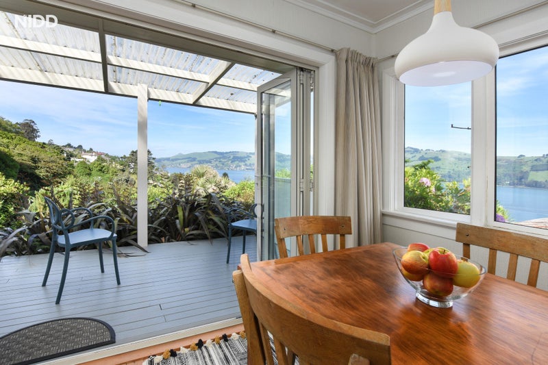 28 Athol Place, Ravensbourne, Dunedin - Carousel 1