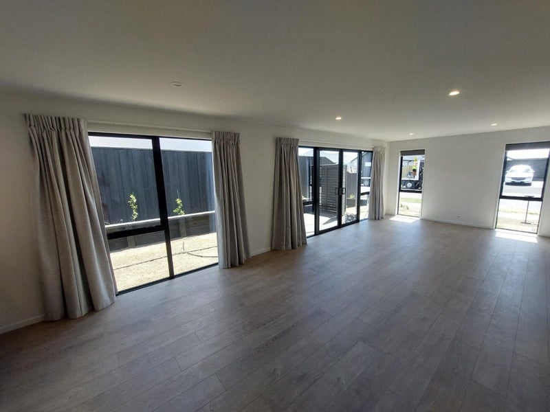 9 Accrington Drive, Marshland, Christchurch - Carousel 2