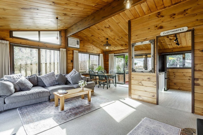 108 Norana Road, Timberlea, Upper Hutt - Carousel 2