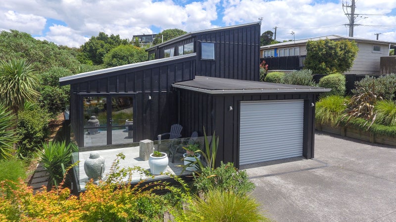 751 Whangaparaoa Road, Manly, Whangaparaoa - Carousel 1