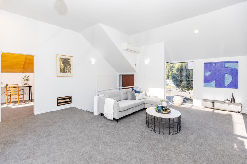 8B George Street, Claudelands, Hamilton - Carousel 2
