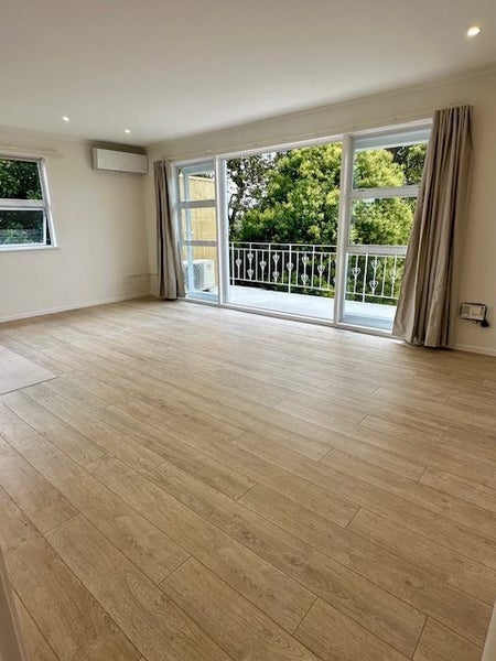 6/133 Shakespeare Road, Milford, Auckland - Carousel 2