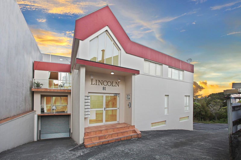 3/81 Birkenhead Avenue, Birkenhead, Auckland - Carousel 2