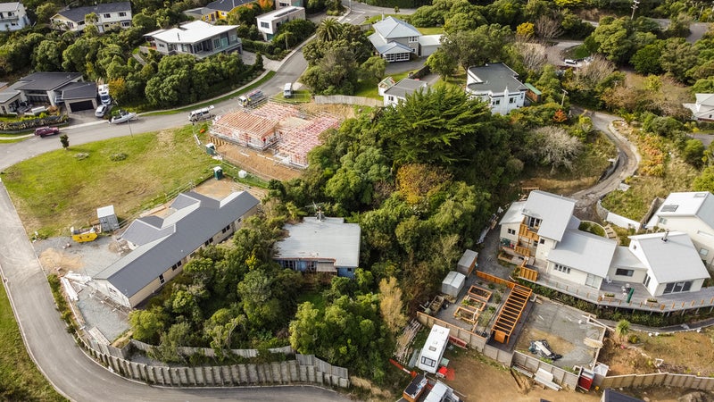 39A Korokoro Road, Korokoro, Lower Hutt - Carousel 1