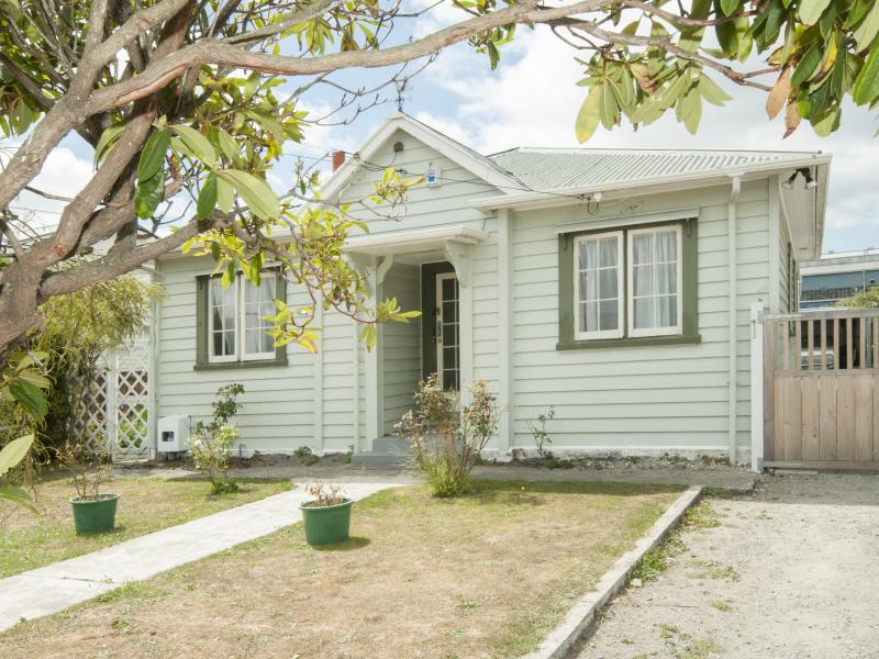 57 York Street, Moera, Lower Hutt - Carousel 2