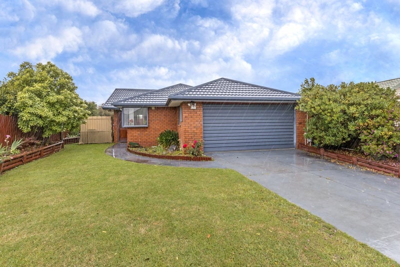 25 Seascape Gardens, Bromley, Christchurch - Carousel 1
