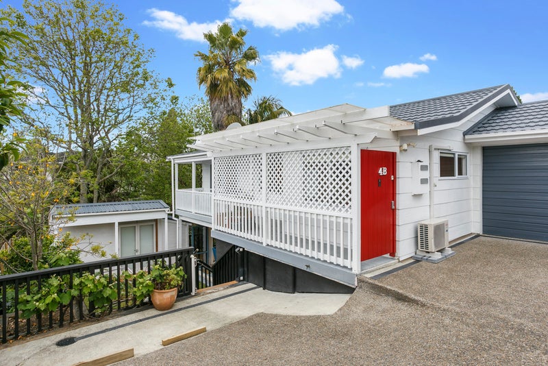 2/4 Ambler Avenue, Glen Eden, Auckland - Carousel 2