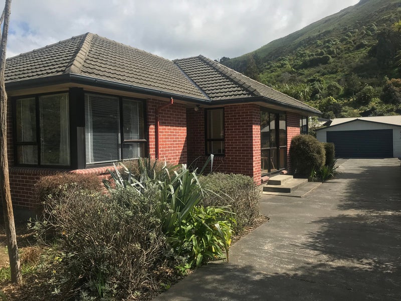 130 Wakefield Avenue, Sumner, Christchurch - Carousel 1