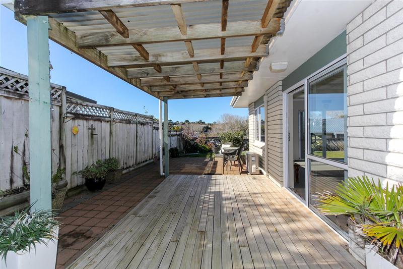 6 Fantome Place, Whalers Gate, New Plymouth - Carousel 2