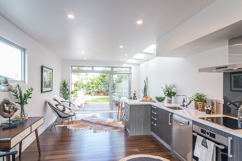 31 Douglas Street, Mount Cook, Wellington - Carousel 1