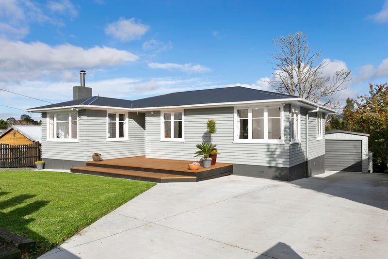 46 Mcentee Road, Waitakere, Auckland - Carousel 1