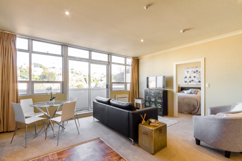4I/3 SHAKESPEARE RD, Napier South, Napier - Carousel 1