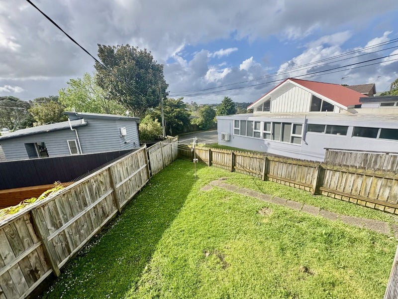 1 Hebron Road, Waiake, Auckland - Carousel 8