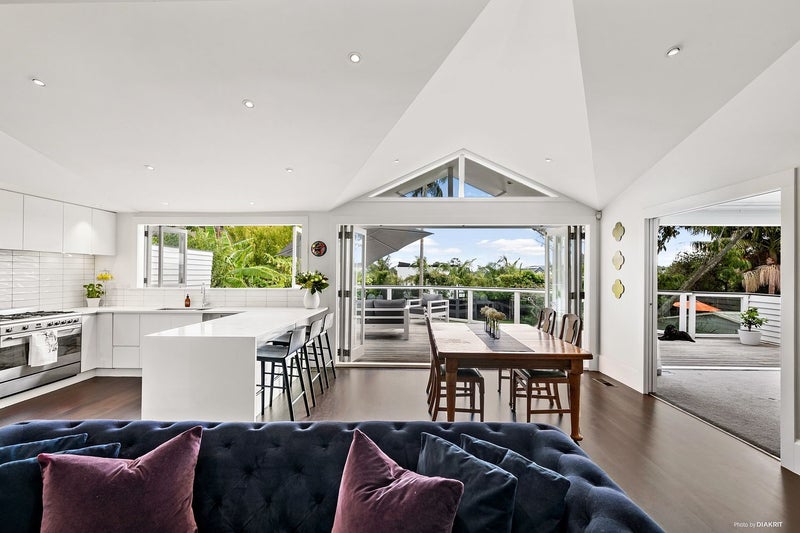 109 West End Road, Westmere, Auckland - Carousel 2