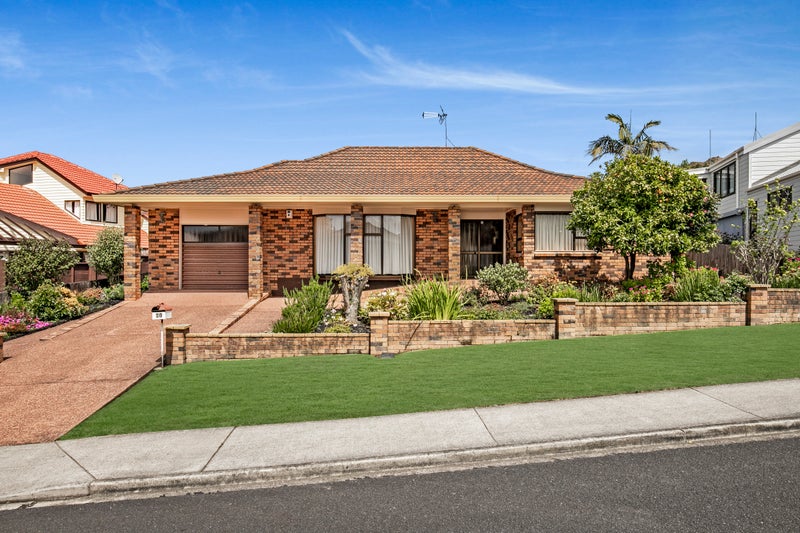 81 Manhattan Heights, Glendene, Auckland - Carousel 1