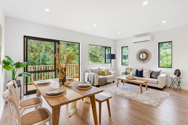 8/22 Spinella Drive, Bayview, Auckland - Carousel 1