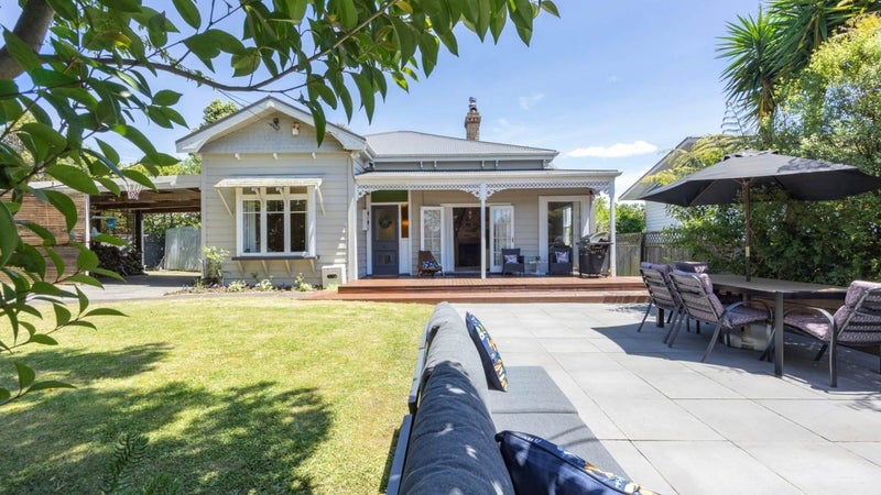 47 Glendale Road, Glen Eden, Auckland - Carousel 1