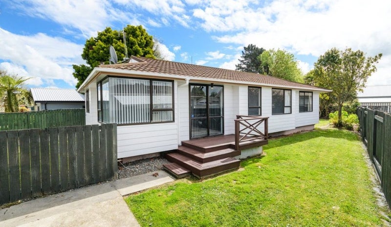 46 Newton Place, Westbrook, Palmerston North - Carousel 2