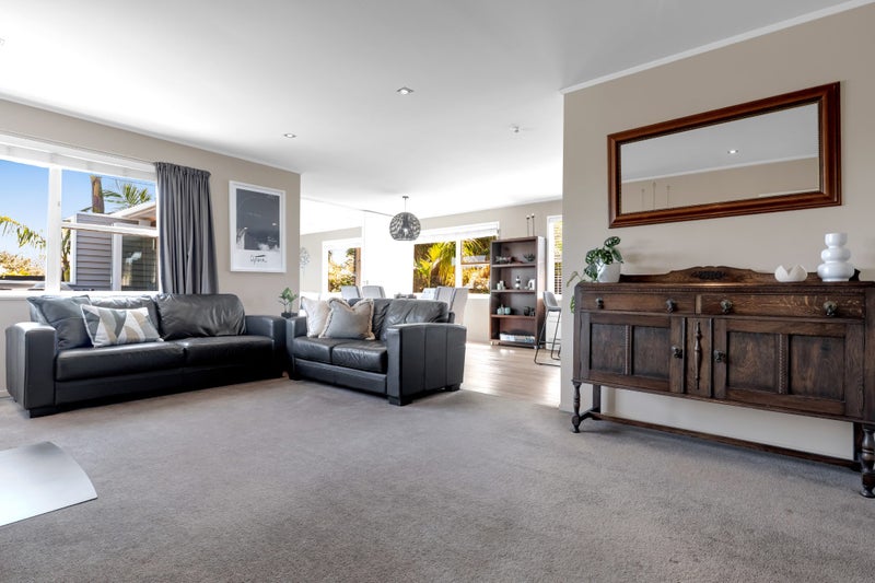 113 Gills Road, Bucklands Beach, Auckland - Carousel 2