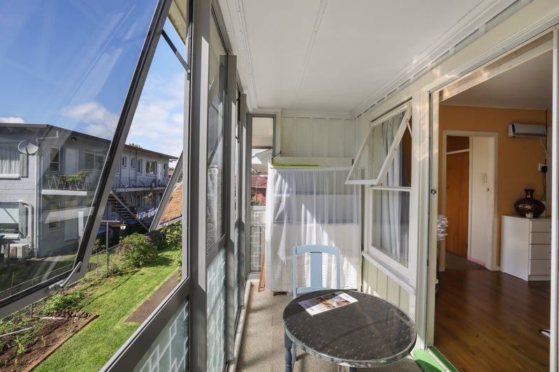 4/9 Begbie Place, Sandringham, Auckland - Carousel 2